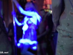 Jeny Smith goes naked at sex party Thumb