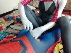 Gwen Stacy - footjob for SpiderMan Thumb